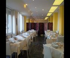 Robinia Hotel