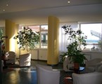 Robinia Hotel