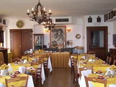 La Riva Hotel - photo 6