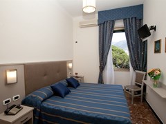 Giulio Cesare Hotel - photo 7