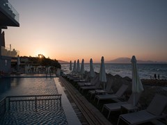 Golden Coast Resort - photo 10