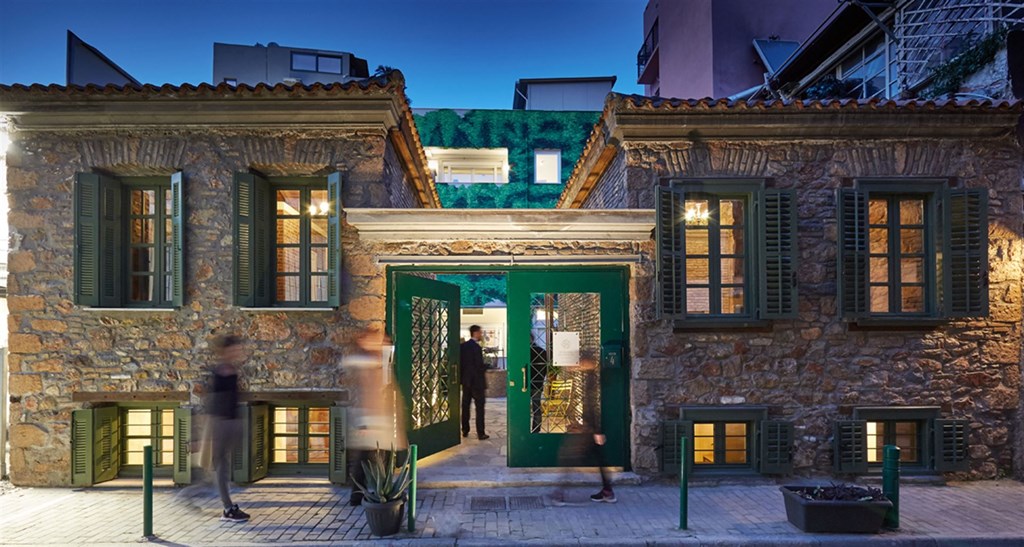 Athenian Residences Pool & Luxury Suites