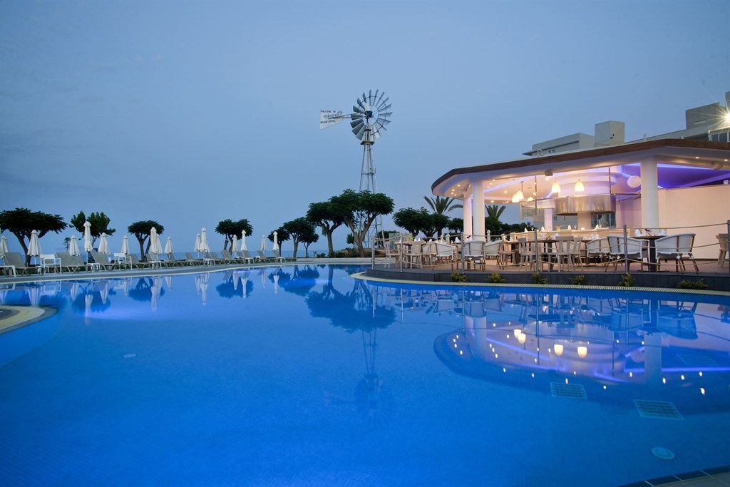 Pernera Beach Hotel