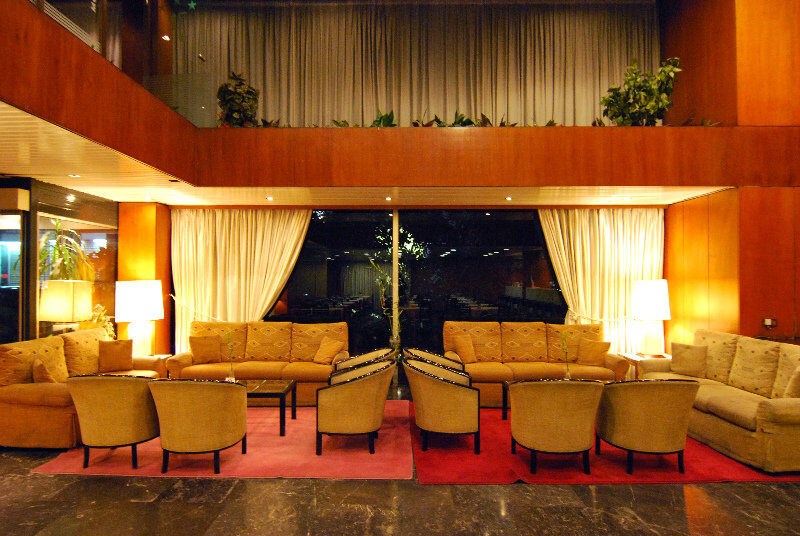 Iniohos Hotel: Lobby