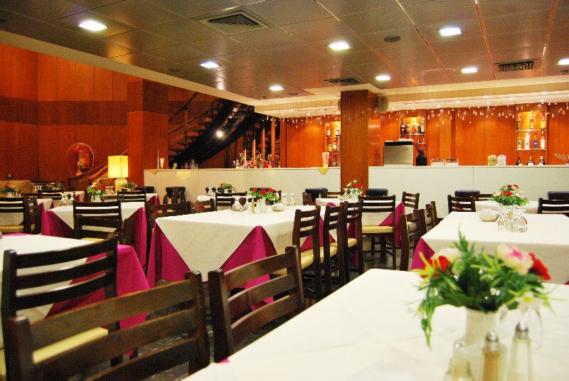 Iniohos Hotel: Restaurant