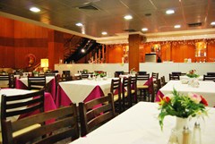 Iniohos Hotel: Restaurant - photo 2