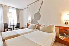 Leon D'Oro Hotel: Triple Superior (3 Single Beds) - photo 13