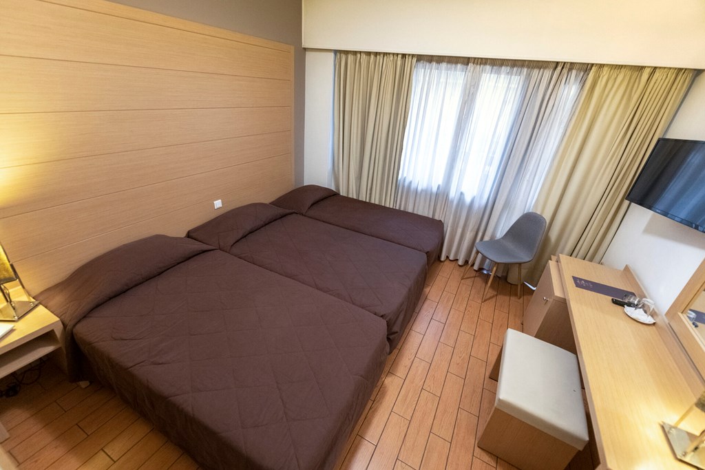 Parnon Hotel Athens: Room TRIPLE STANDARD