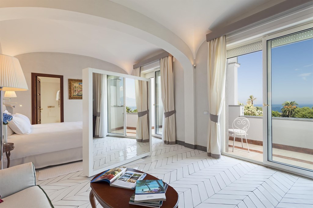 Cocumella Grand Hotel: Junior Suite Sea View
