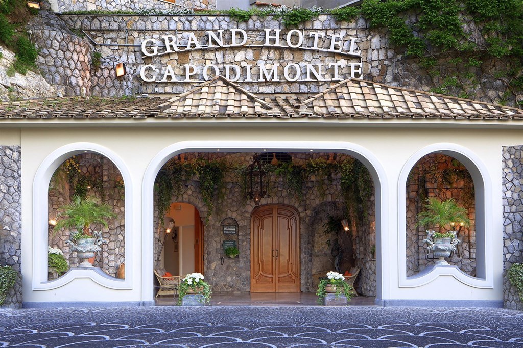 Capodimonte Grand Hotel