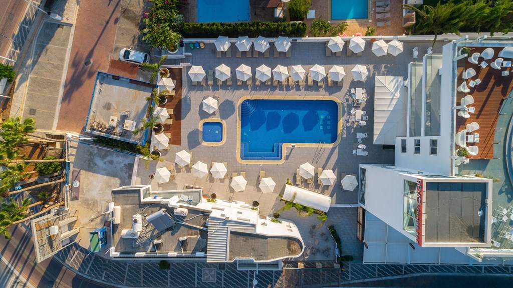 Protaras Plaza Hotel