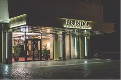 Bristol Central Park Hotel - photo 1
