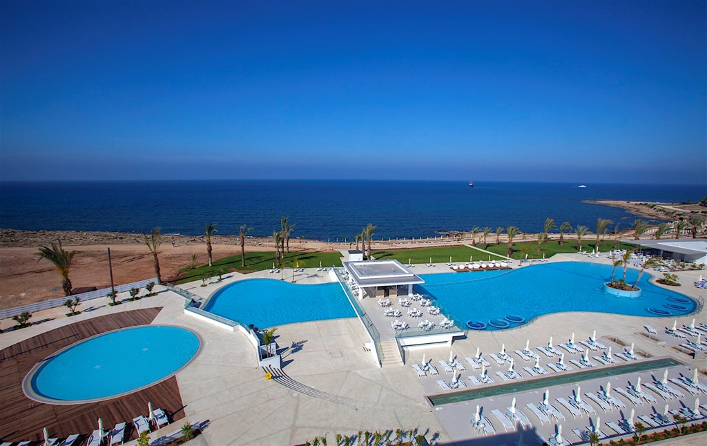 King Evelthon Beach Hotel & Resort