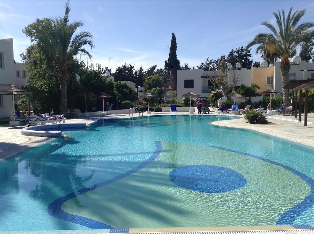 Paphos Gardens Hotel and Apartments