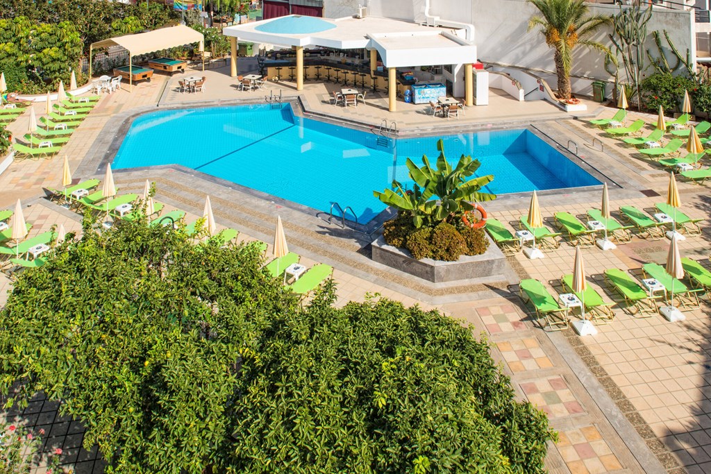 Malia Holidays Hotel