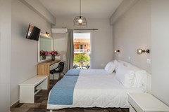 Rooms 48 by Zante Plaza - photo 17