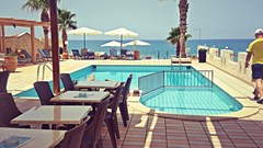 Seafront Beach Hotel - photo 1