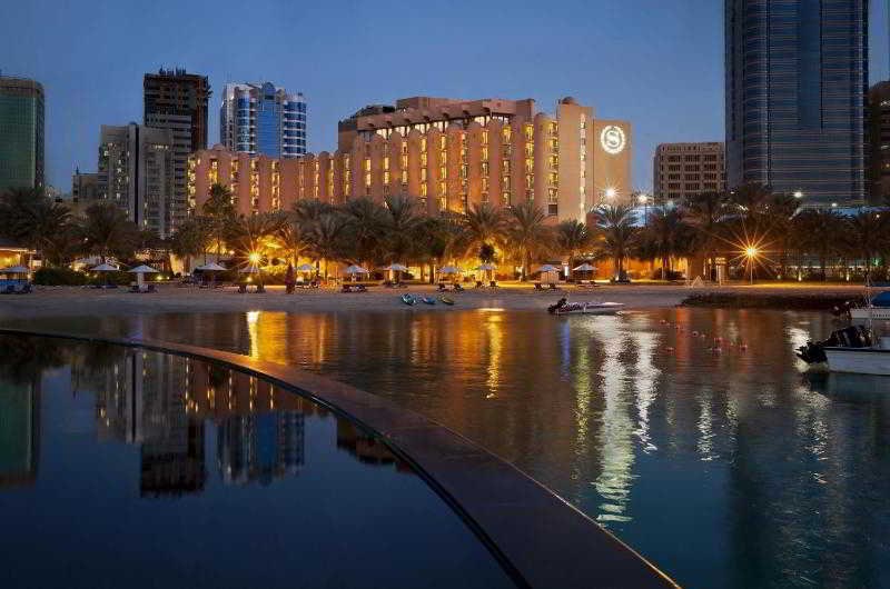 Sheraton Abu Dhabi Hotel & Resort