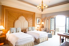 Emirates Palace Abu Dhabi: Room - photo 4