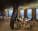 Sofitel Abu Dhabi Corniche: Restaurant