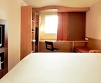 Ibis Al Rigga: Room