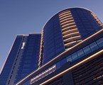 Radisson Blu Hotel Dubai Waterfront: Hotel exterior