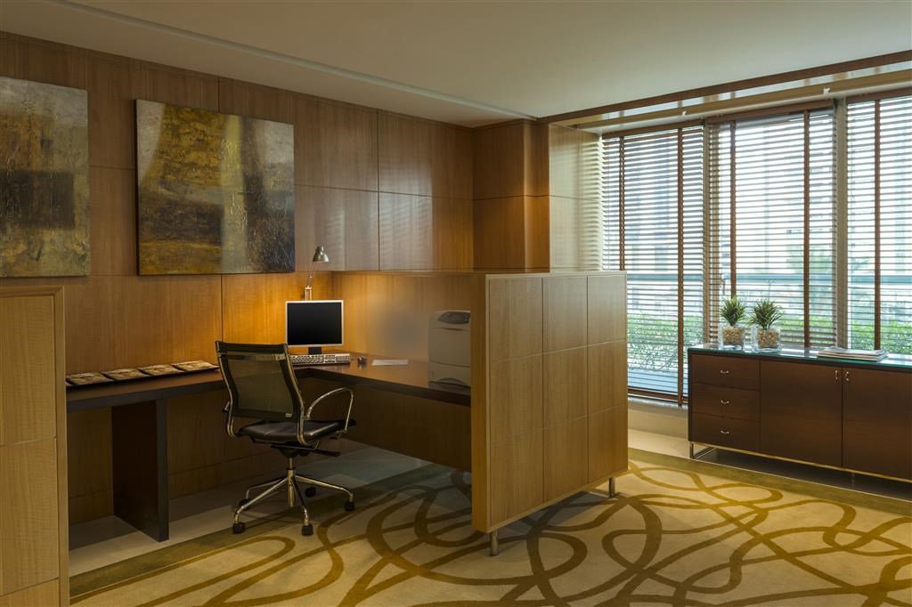 Four Points by Sheraton Sheikh Zayed Road