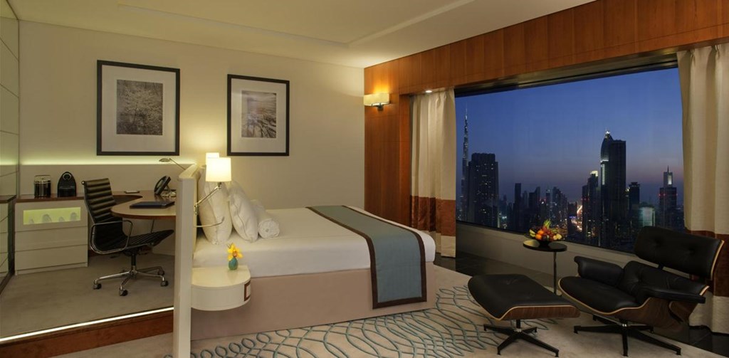 Jumeirah Emirates Towers: Room