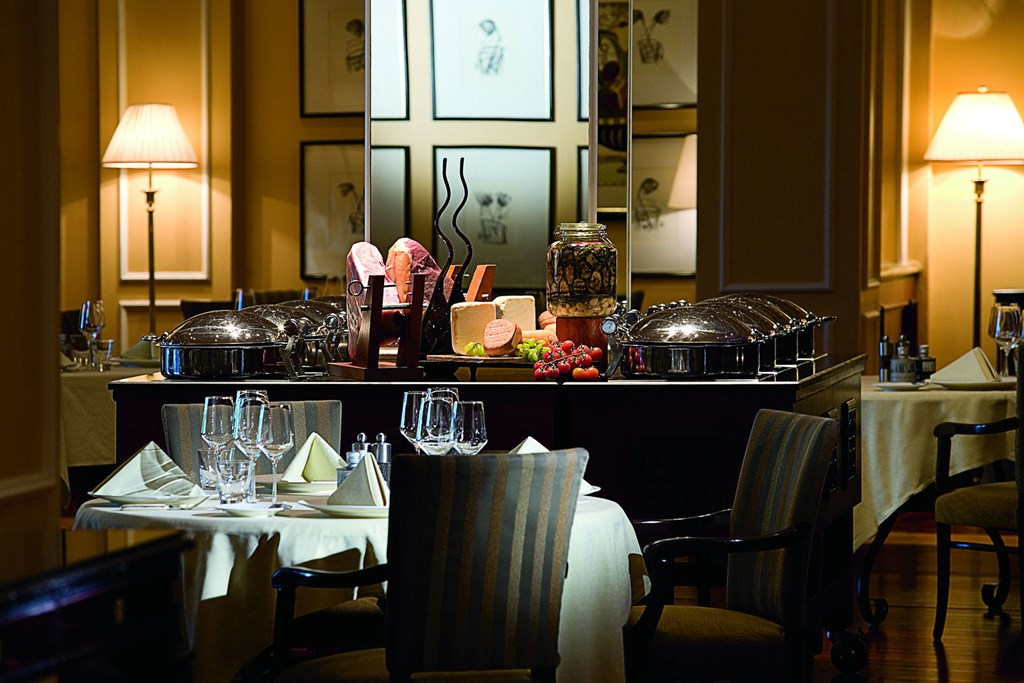 The Ritz-Carlton, Dubai: Restaurant