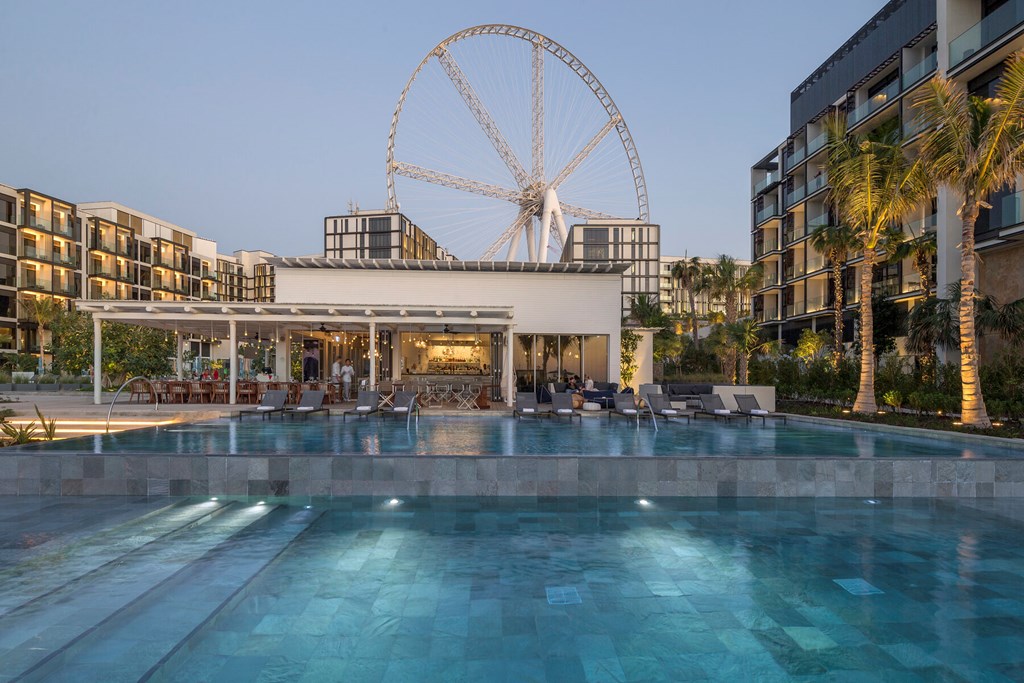Caesars Palace Bluewaters Dubai: Pool