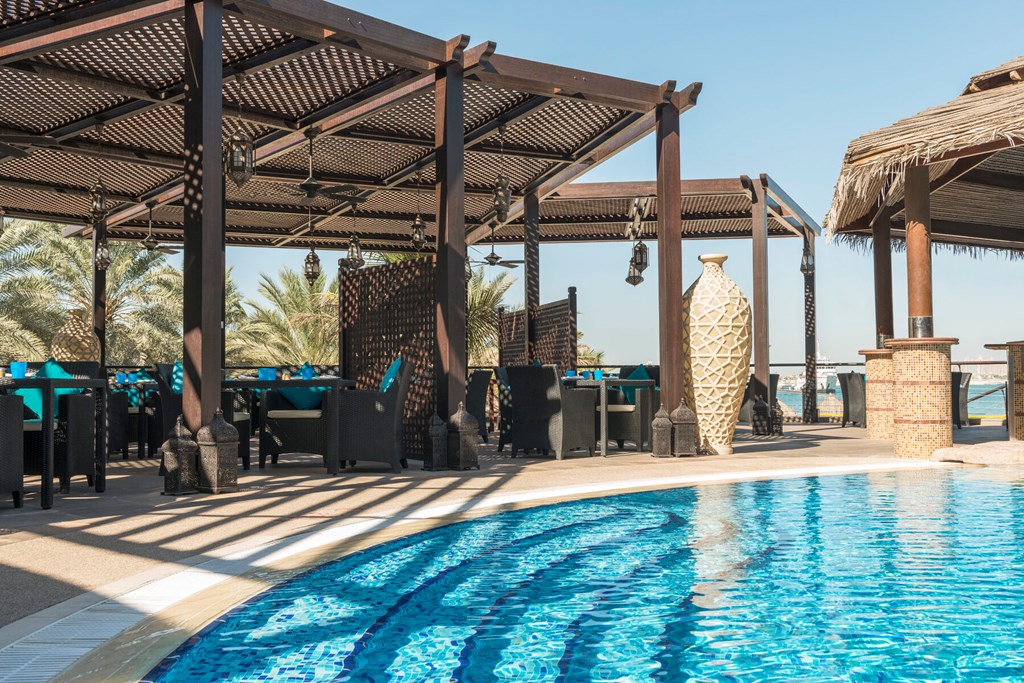 Le Meridien Mina Seyahi Beach Resort & Marina: Pool