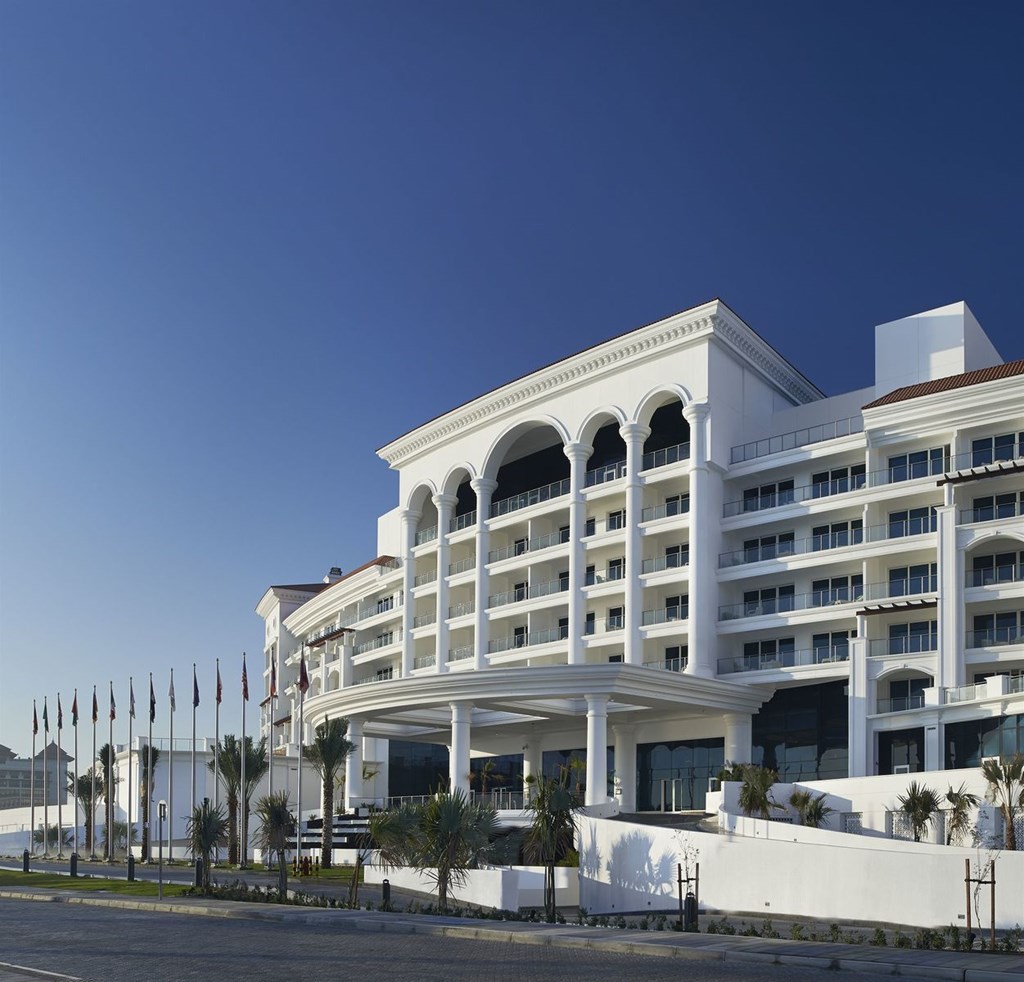 Waldorf Astoria Dubai Palm Jumeirah: Hotel exterior