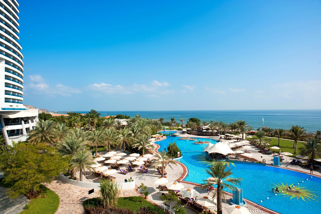 Le Méridien Al Aqah Beach Resort