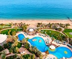 Le Méridien Al Aqah Beach Resort: Hotel exterior