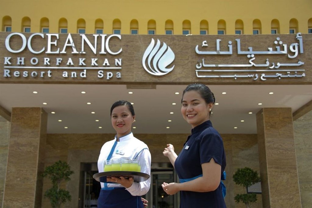 Oceanic Khorfakkan Resort & Spa: Hotel exterior