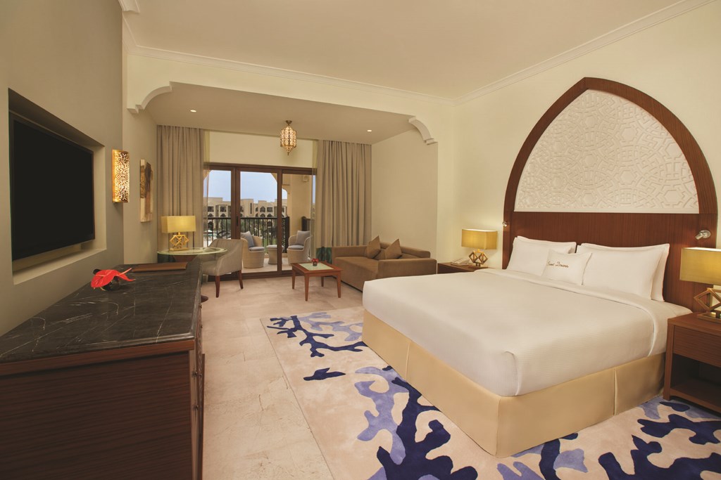 Doubletree By Hilton Resort & Spa Marjan Island: Room