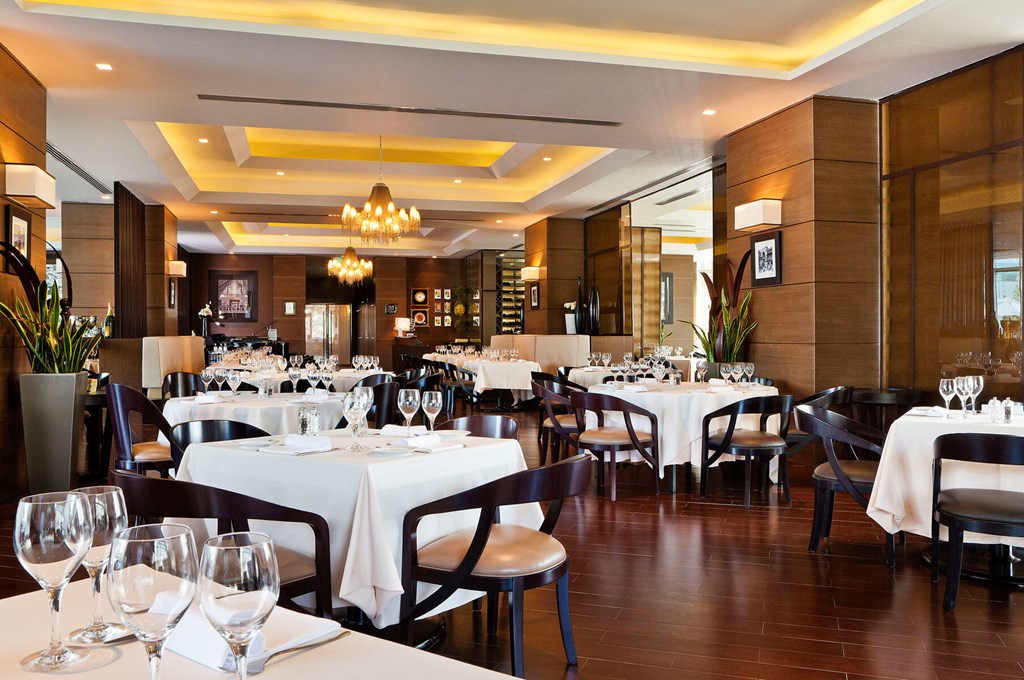 Hilton Ras Al Khaimah Resort & Spa: Restaurant