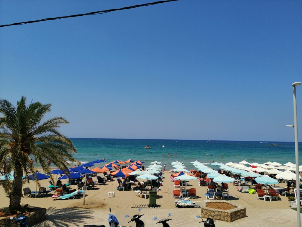 Eleni Beach Hotel