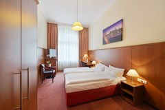 Hotel California Kurfürstendamm 35 - photo 49