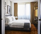 Roomers Munich, Autograph Collection