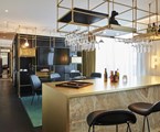 Roomers Munich, Autograph Collection
