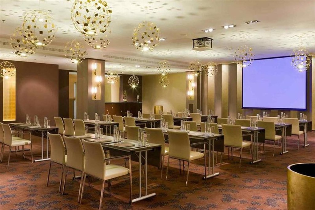 Sofitel Warsaw Victoria