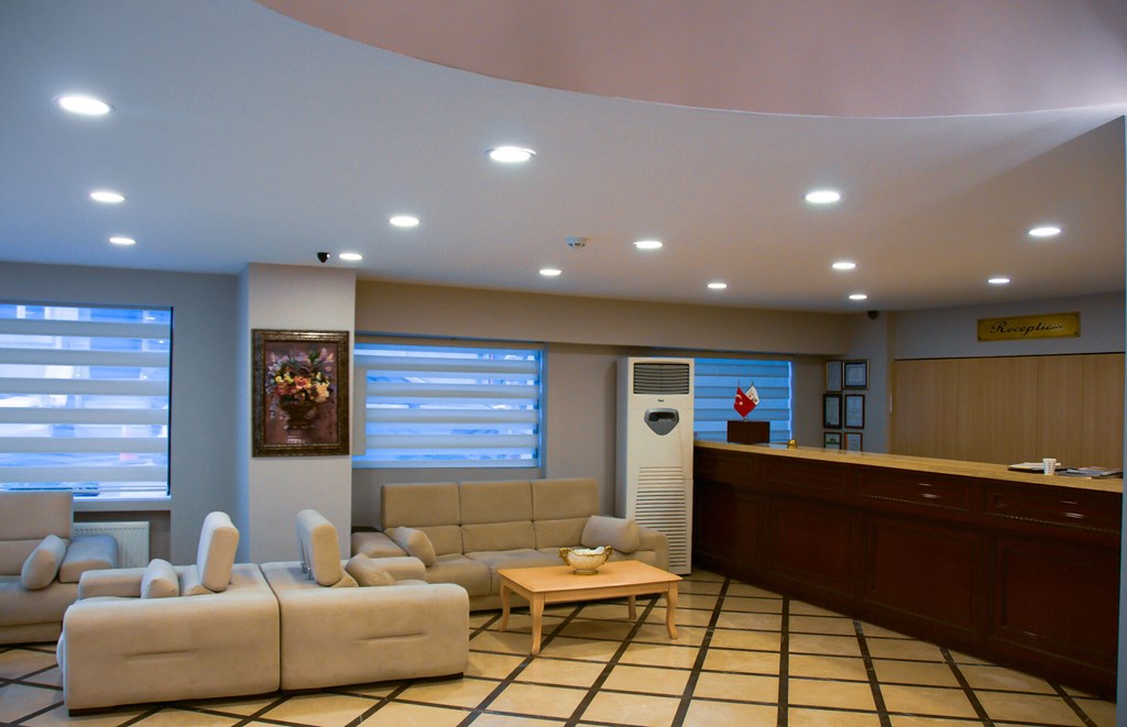 Albatros Premier Hotel: Lobby