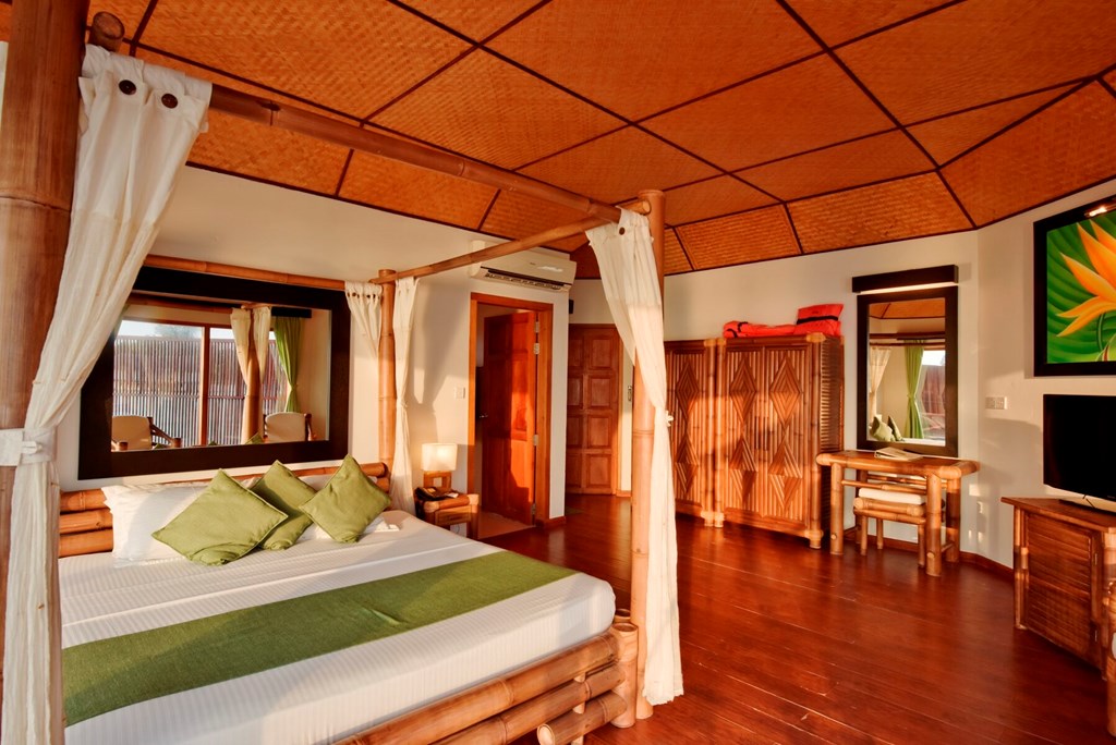 Safari Island Hotel: Room