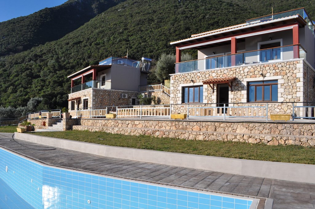 Ionian Fos Apartments 