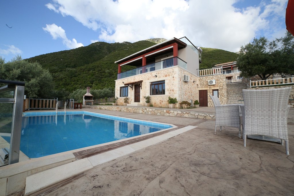 Ionian Fos Apartments 