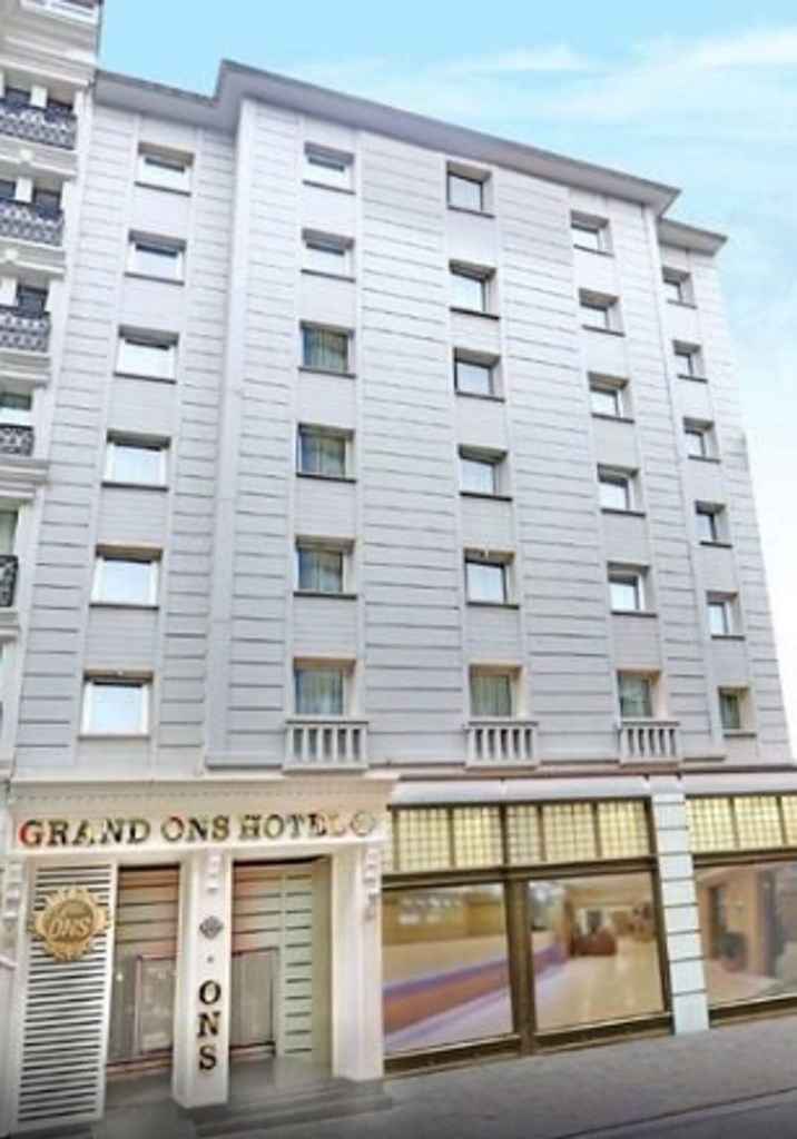 Grand Ons Hotel