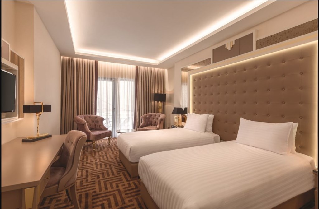 Ramada Hotel & Suites Istanbul Golden Horn