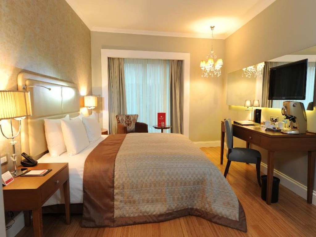 Ramada Istanbul Asia Luxury Hotel