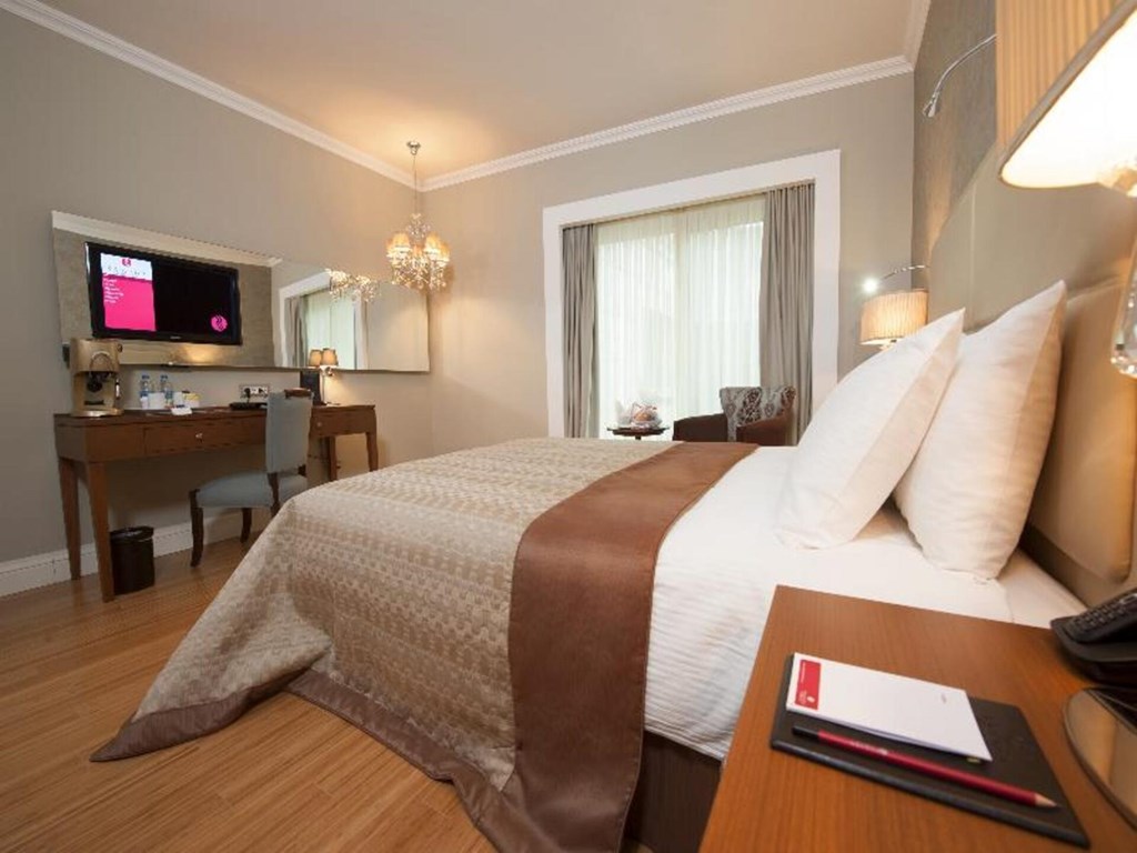 Ramada Istanbul Asia Luxury Hotel